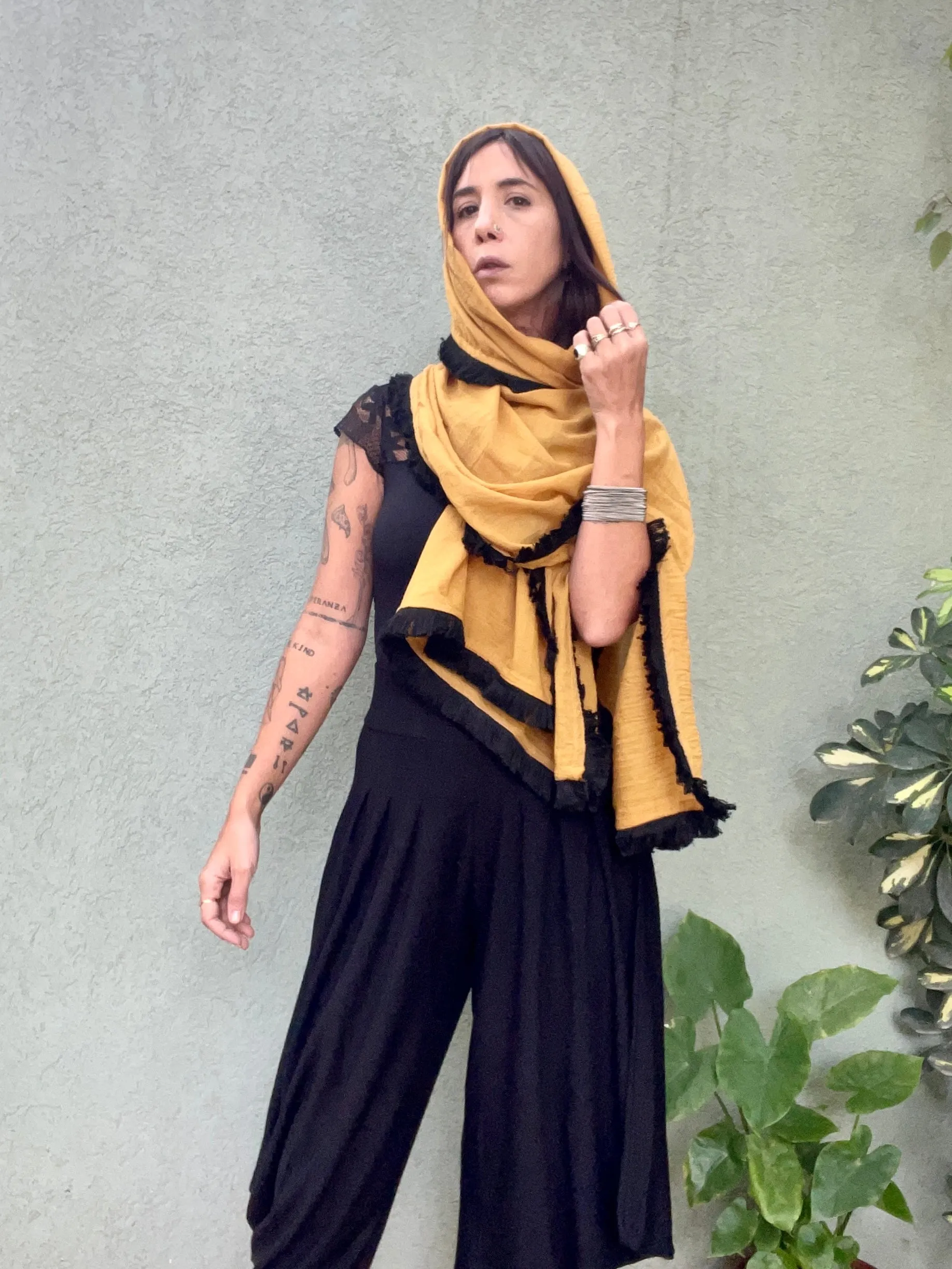 Fringed scarf -  Yellow & Black